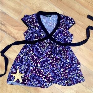 Beautiful purple blouse with black ties L